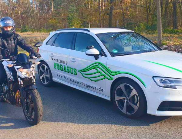 Fahrschule Pegasus - Unsere Fahrzeuge