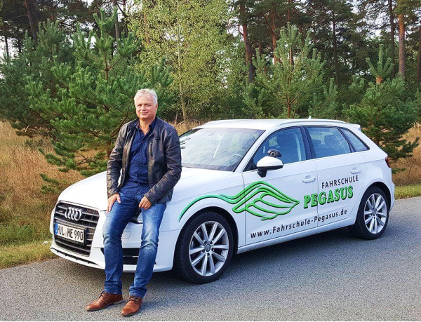 Fahrschule Pegasus - Unsere Fahrzeuge
